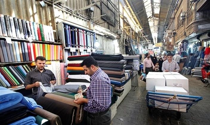 بازار پارچه‌های ایرانی در قبضه اجناس چینی و ترکیه‌ای/ امروز راکدترین شغل پارچه فروشی است 