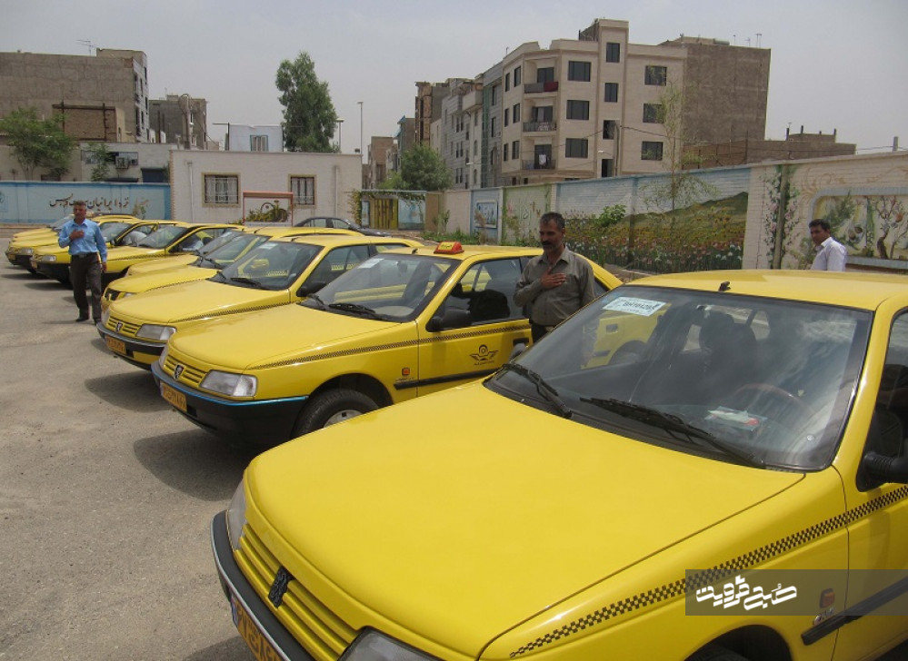  فعالیت ۱۴۰۰ تاکسی فرسوده در قزوین/ اختلاف بین سازمان‌ها عامل توقف، نوسازی ناوگان تاکسیرانی شد