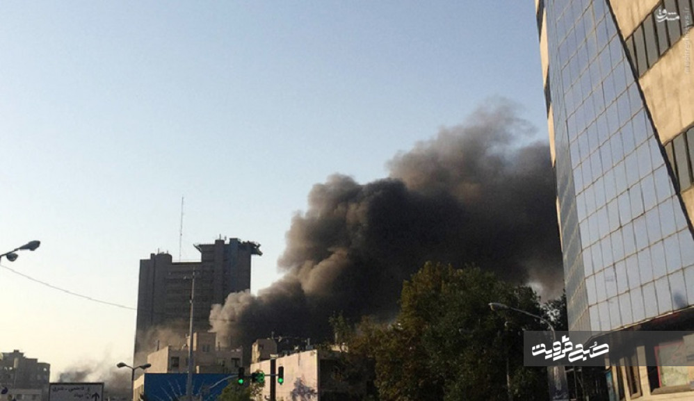 برج سلمان مشهد در آتش سوخت / آماده باش بیمارستان های شهر + تصاویر