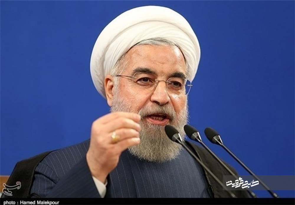 گلایه روزنامه‌رسالت به سخنان روحانی با اساتید دانشگاه‌ها