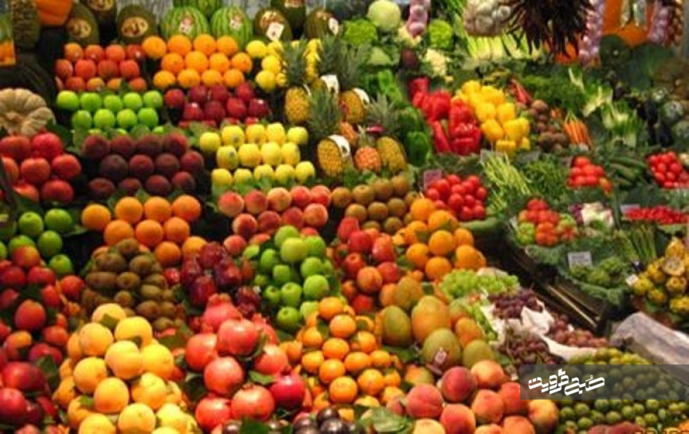 گرانی در بازار میوه/ مغازه‌های سطح شهر سلیقه‌ای قیمت‌ها را افزایش می‌دهند