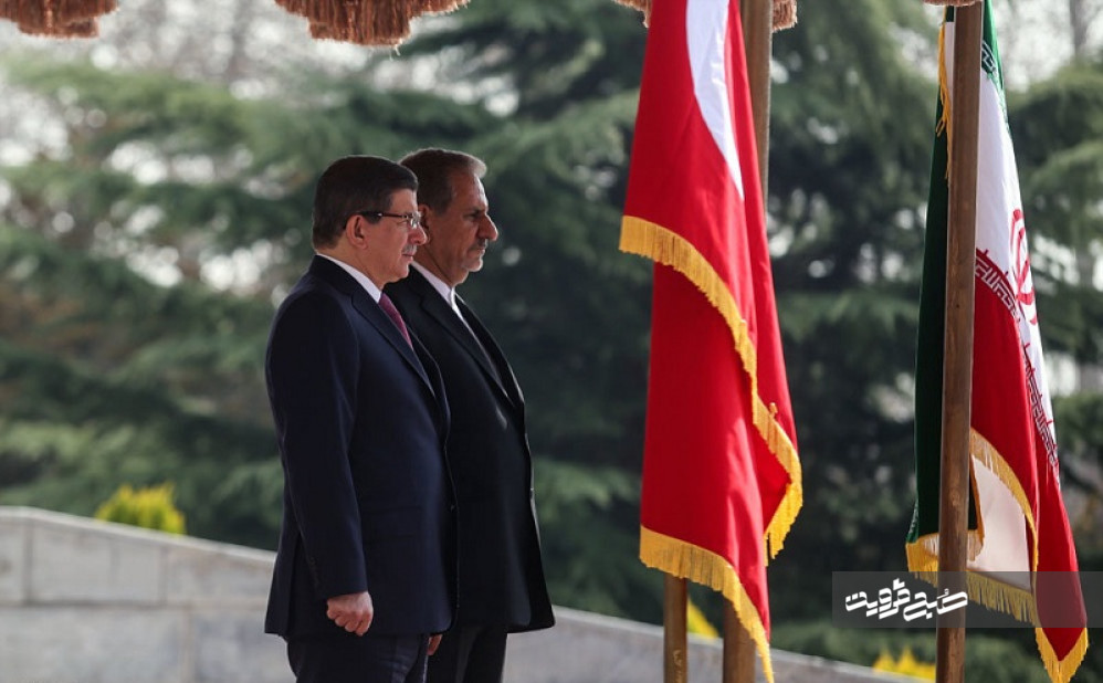 استقبال رسمی جهانگیری از نخست وزیر ترکیه