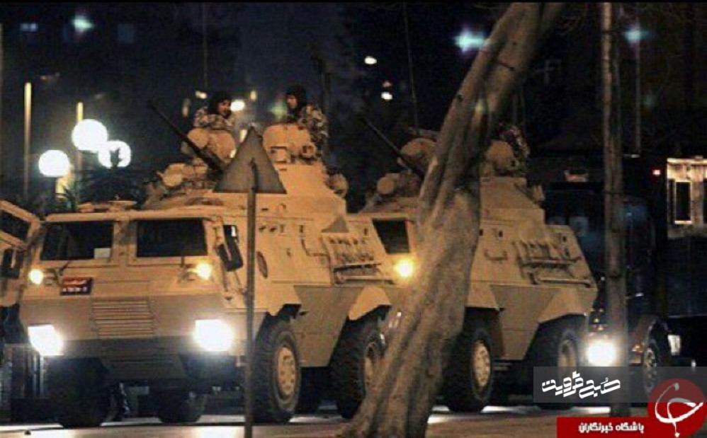 افسران فتح الله گولن کودتا کردند/ پرواز جنگنده‌ها و هلکوپترهای نظامی/ سقوط تلویزیون ترکیه و فرودگاه استانبول+تصاویر