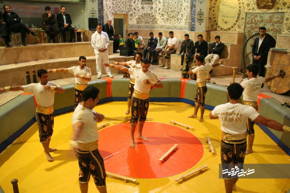 جشنواره ورزش زورخانه ای در زندان مرکزی قزوین برگزار شد