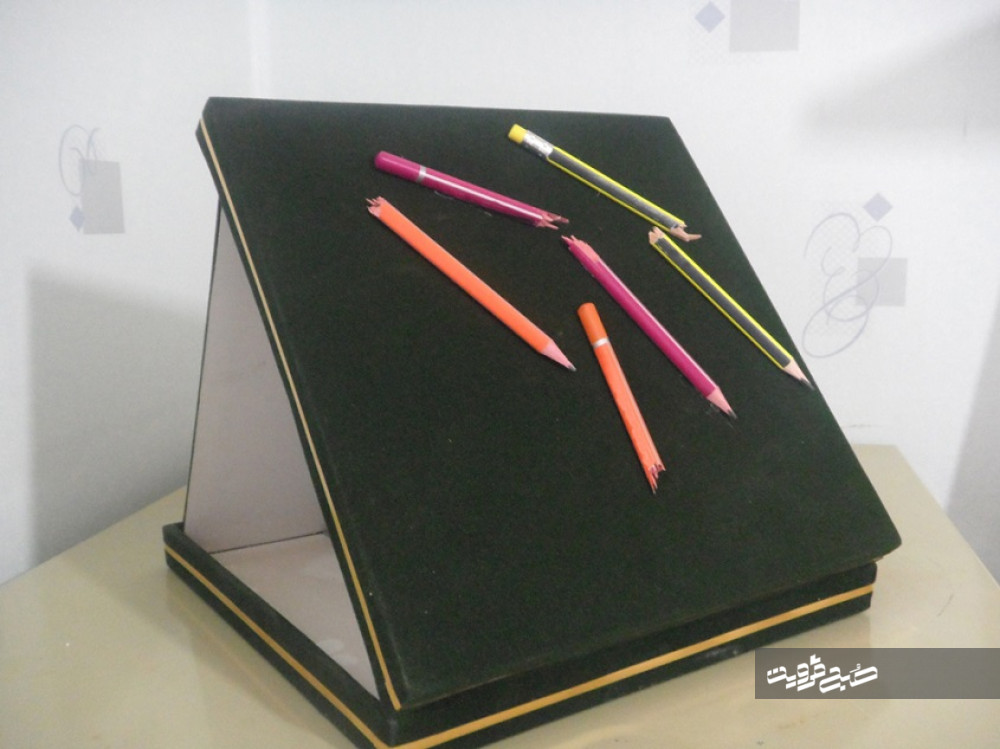  اهدای تندیس «قلم شکسته تشکل‌های دانشجویی» به رئیس‌جمهور/ آقای روحانی! امیدواریم حداقل اجازه تعجب کردن داشته باشیم!
