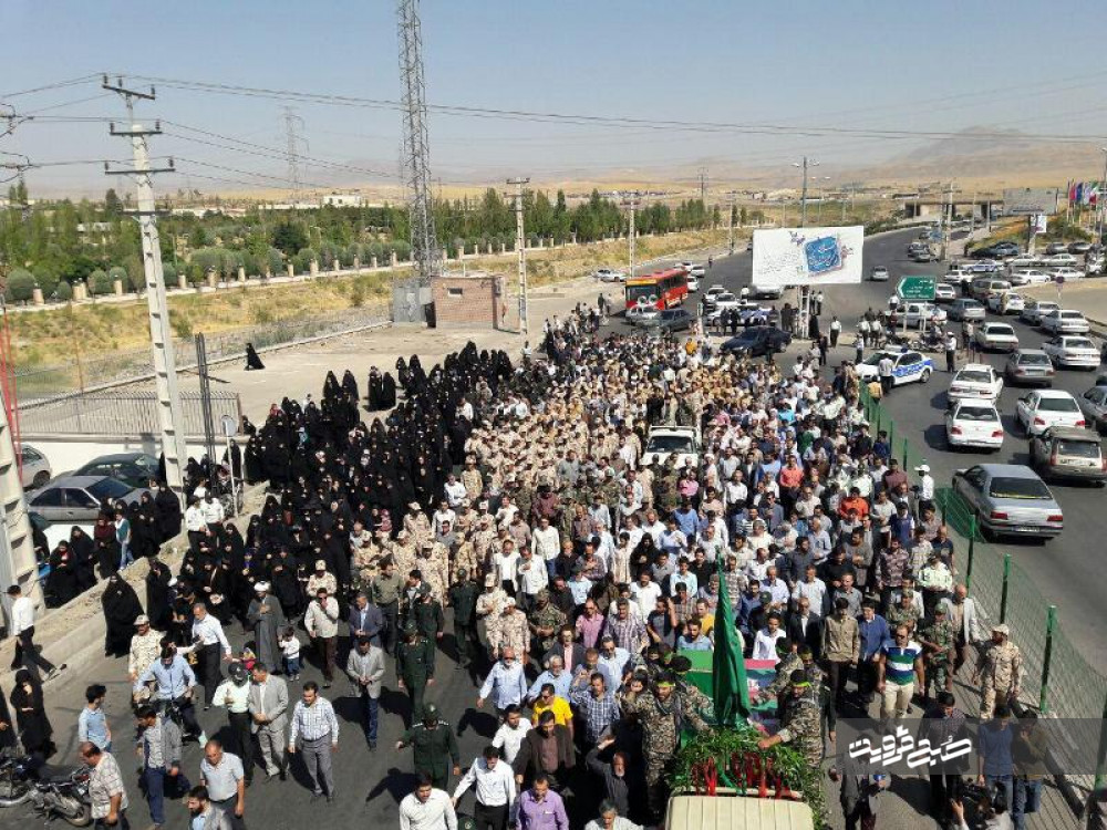ورود دو شهید گمنام و یک شهید مدافع حرم فضای استان را معطر کرد 