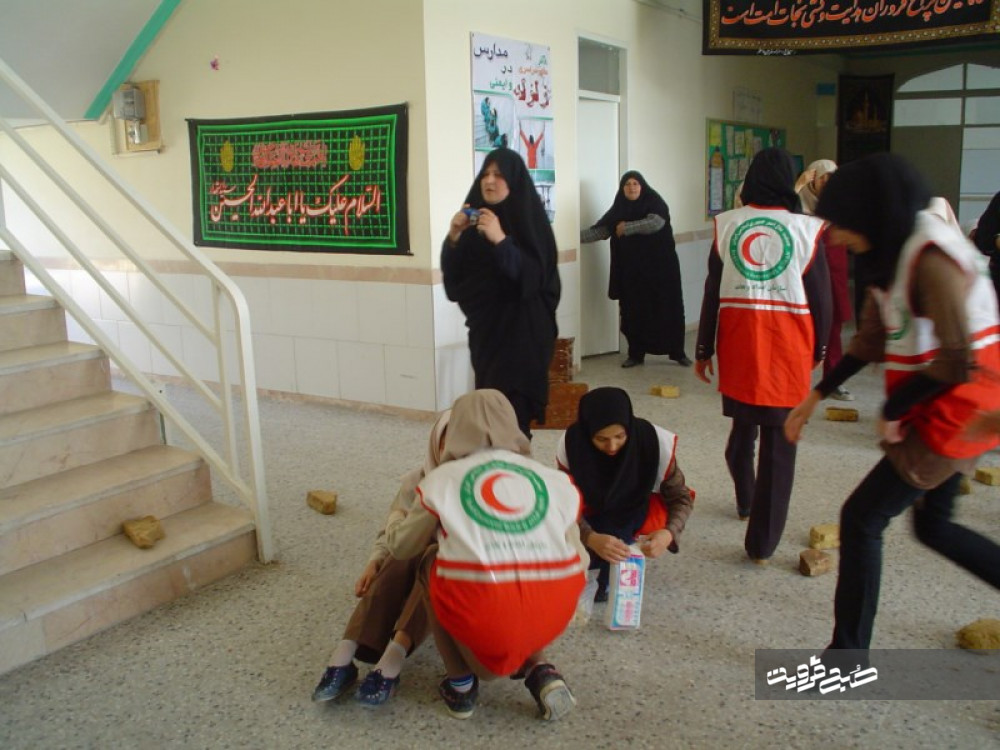زلزله مدارس قزوین را لرزاند