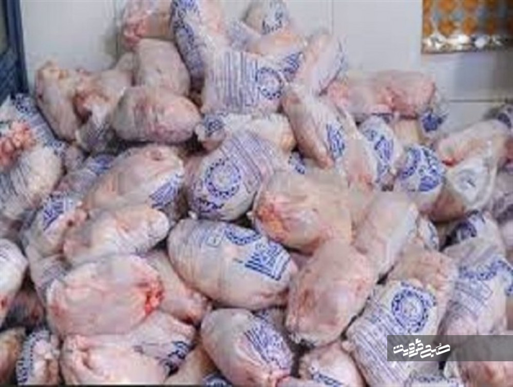 کشف ۳۰۰ لاشه مرغ غیرقابل مصرف در یک اغذیه فروشی 