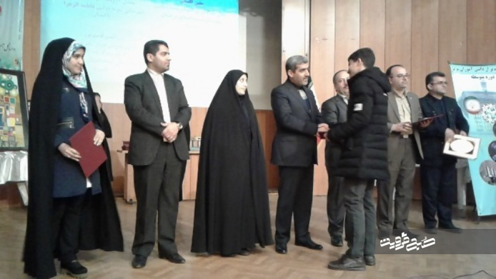 همایش تقدیر از دانش‌آموزان برتر علمی استان قزوین برگزار شد
