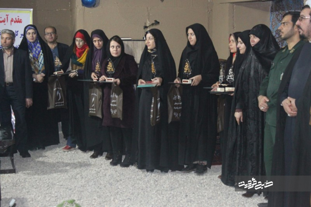 اختتامیه نخستین جشنواره مد و لباس اسلامی در استان قزوین برگزار شد