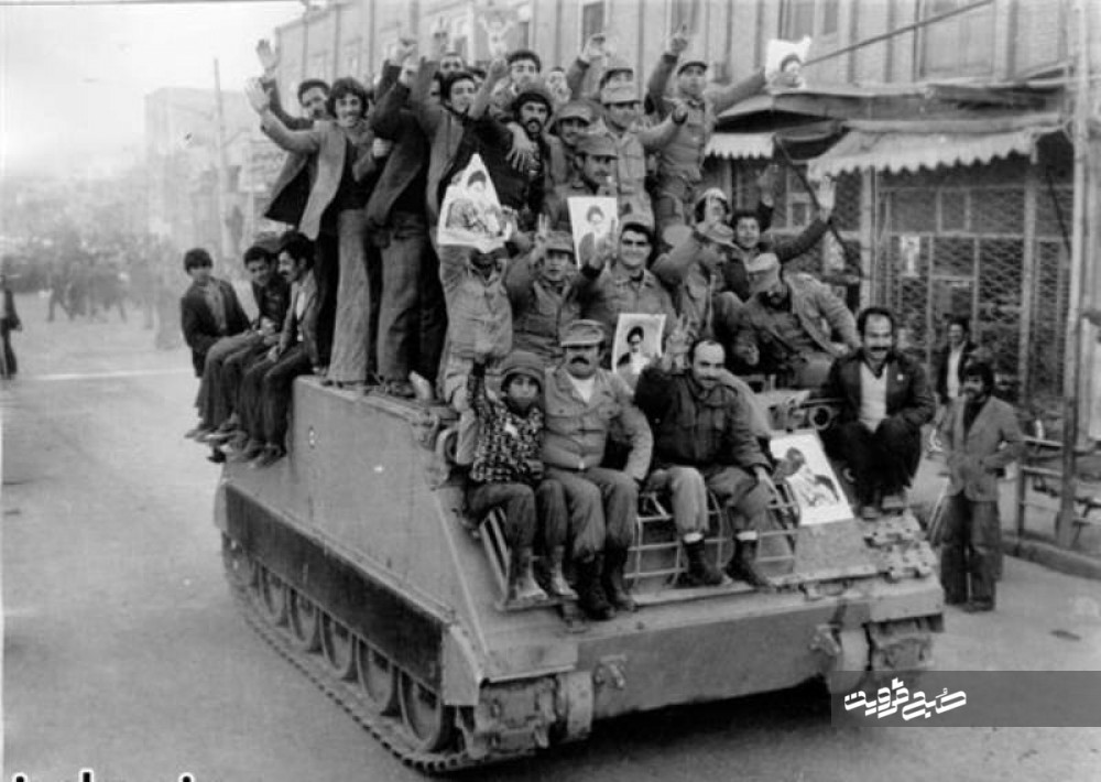 چگونه "حکومت نظامی" در ۲۱ بهمن ۵۷ شکست خورد؟