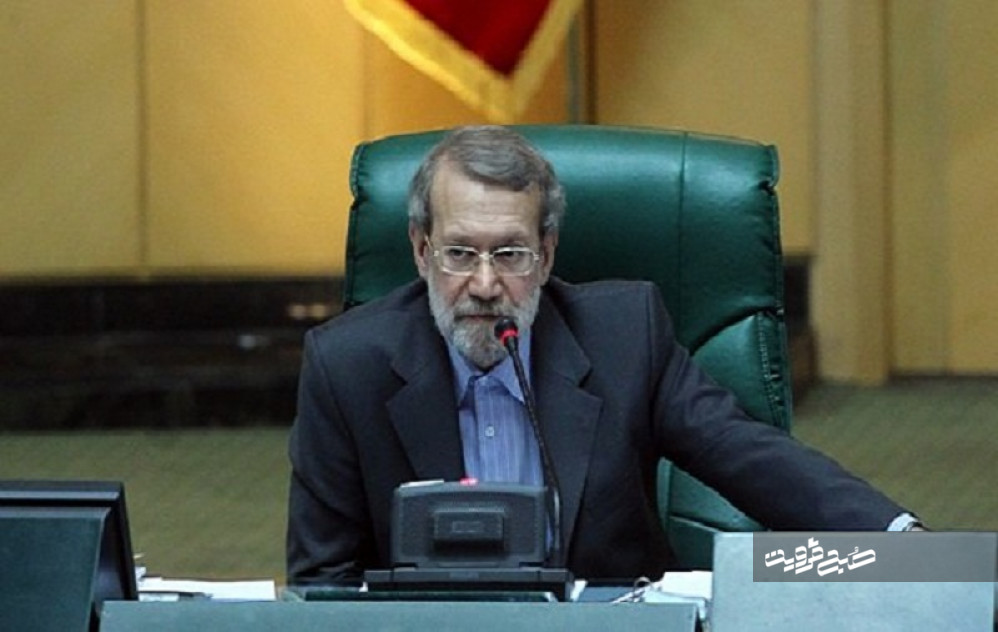 لشکر کت و شلواری دشمن را ۳سال‌‌ دیر‌ دیدید آقای‌ لاریجانی/ بی‌تفاوتی رئیس مجلس به معیشت مردم +فیلم