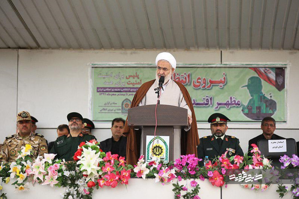  «امنیت» جایگاه والایی در نظام دینی دارد/ خدمات نیروی انتظامی استان قزوین چشم‌گیر است 