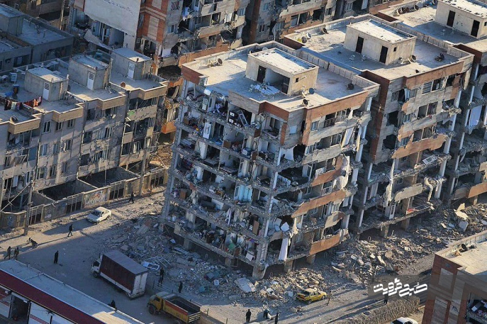 ورود هیئت ویژه از سوی رهبر انقلاب به مناطق زلزله زده +عکس