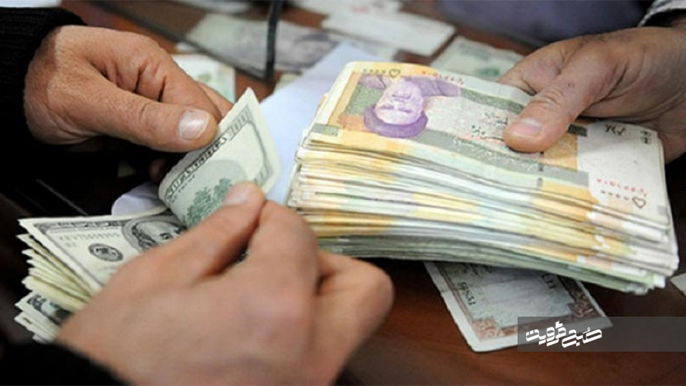 ناتوانی دولت در مدیریت بازار ارز/ صرافی‌های قزوین ارز نمی‌فروشند!! 