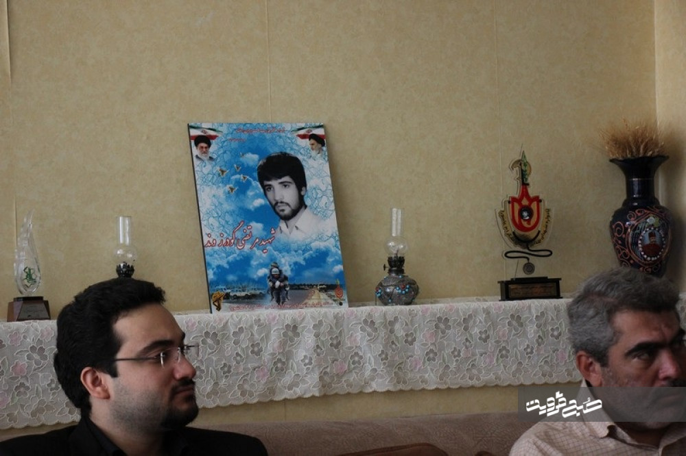 دیدار جهادگران جهاددانشگاهی با خانواده شهید "مرتضی چگینی"