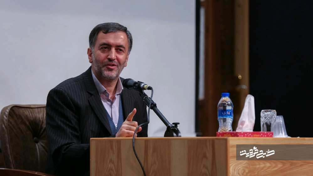 تحریم‌های امریکا ما را خودکفا می‌کند/ به‌دلیل پذیرش FATF نتوانستیم در ایران به زوار دینار دهیم