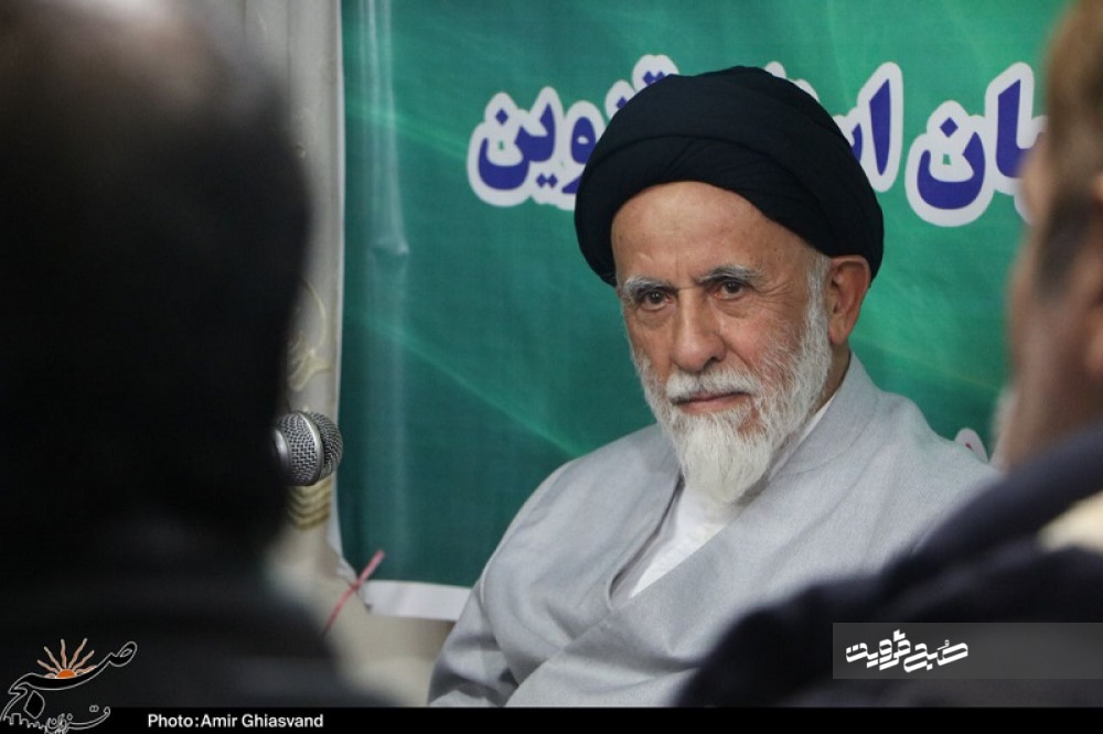 روحانی در برابر روحانی!/ وقتی رئیس اصلاحات قزوین می‌گوید من هیچ‌کاره‌ام!!