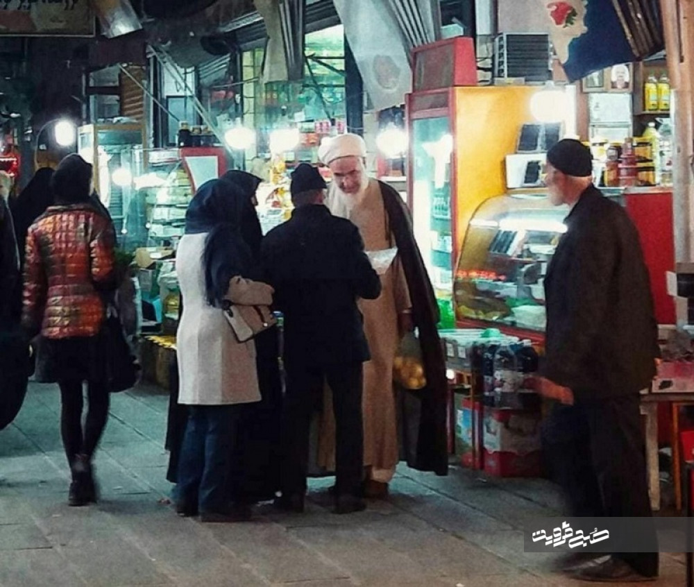 اقدام تحسین‌برانگیز نماینده ولی فقیه در استان قزوین+تصاویر