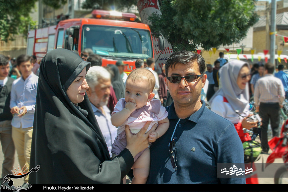 نمایی از حضور مردم استان قزوین در راهپیمایی روز قدس+تصاویر