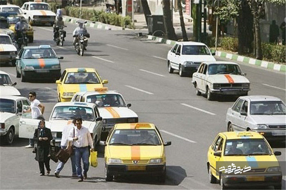 خودروهای اینترنتی بازار کار تاکسیرانان را کساد کرده است/ مکاتبات بر زمین مانده بیمه رانندگان
