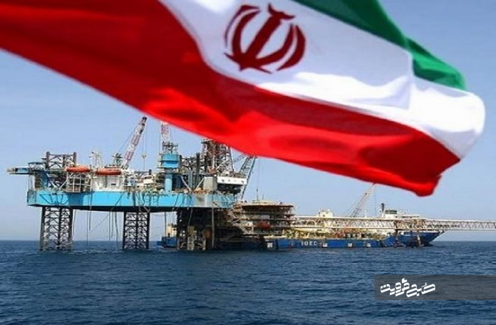 صنعت نفت ایران هنوز هم «ملّی» نیست!/ خام‌فروشی، موازنه قدرت ما با غرب را بهم‌زده است