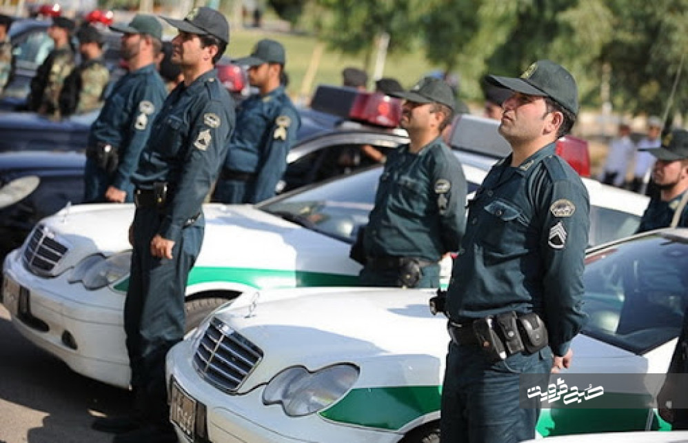 تحریم نیروی انتظامی خواری و ذلت دشمنان را نمایان کرد