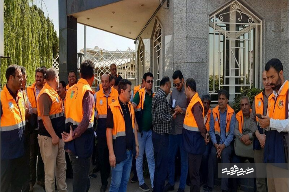 استفاده از بیمه بیکاری برای برخی کارکنان لغو شده است/ چشم امید کارکنان عوارضی به دادستان قزوین