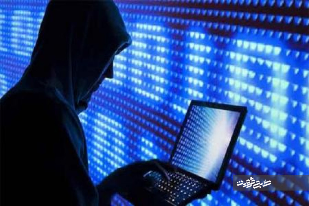 توهین و تهدید و انتشار اطلاعات خصوصی کاربران از مصادیق مزاحمت‌های اینترنتی است/ ۶ ماه حبس در انتظار متخلفان