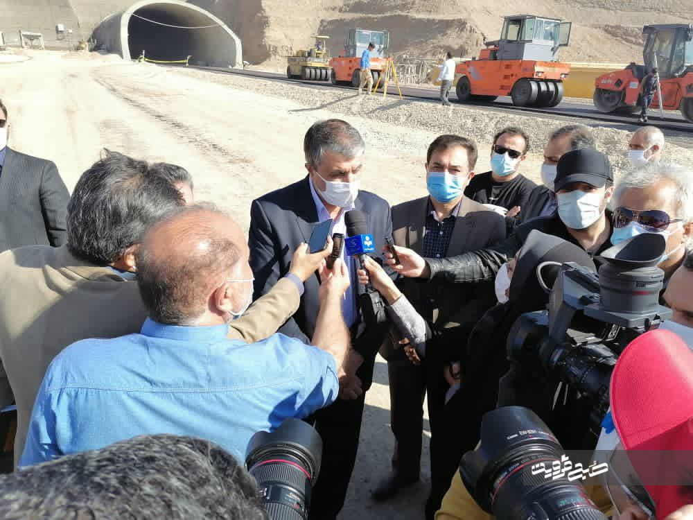 افتتاح آزادراه آبیک - چرمشهر با اعتباری بالغ بر ۴ هزار میلیارد تومان