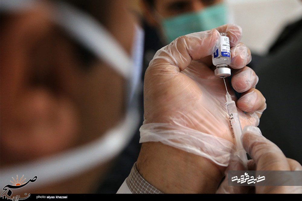کادر درمان تا پایان سال واکسینه می‌شوند/ قرنطینه روستای حسین آباد ادامه دارد