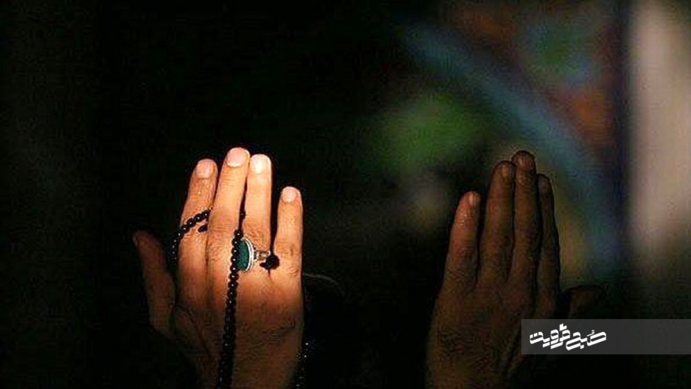 خواندن نماز شب چه آثار و برکاتی برای انسان دارد؟