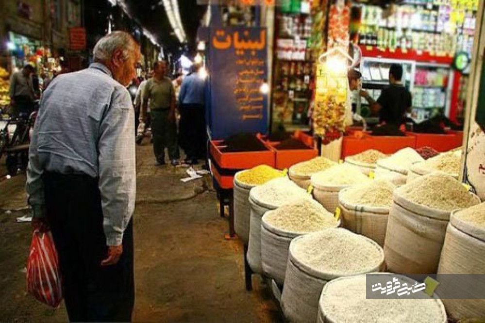 کالاهایی که در بازار قزوین گران شدند/ قیمت میوه کماکان متأثر از شب یلداست