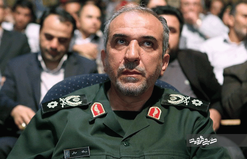نقش روحانیت در پیروزی انقلاب اسلامی نادیده گرفته نشود