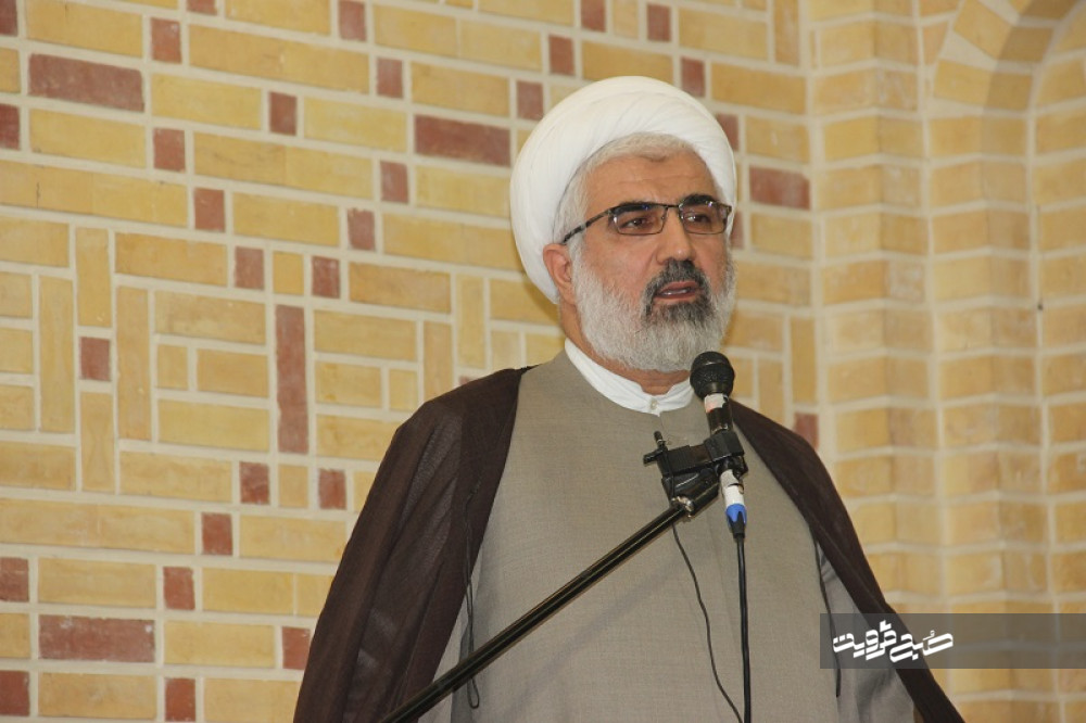 ابعاد شخصیتی امام خمینی(ره) باید برای نسل امروز بازتعریف شود