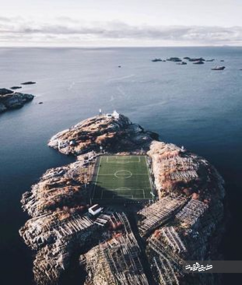 خاص‌ترین و دیدنی‌ترین زمین فوتبال جهان
