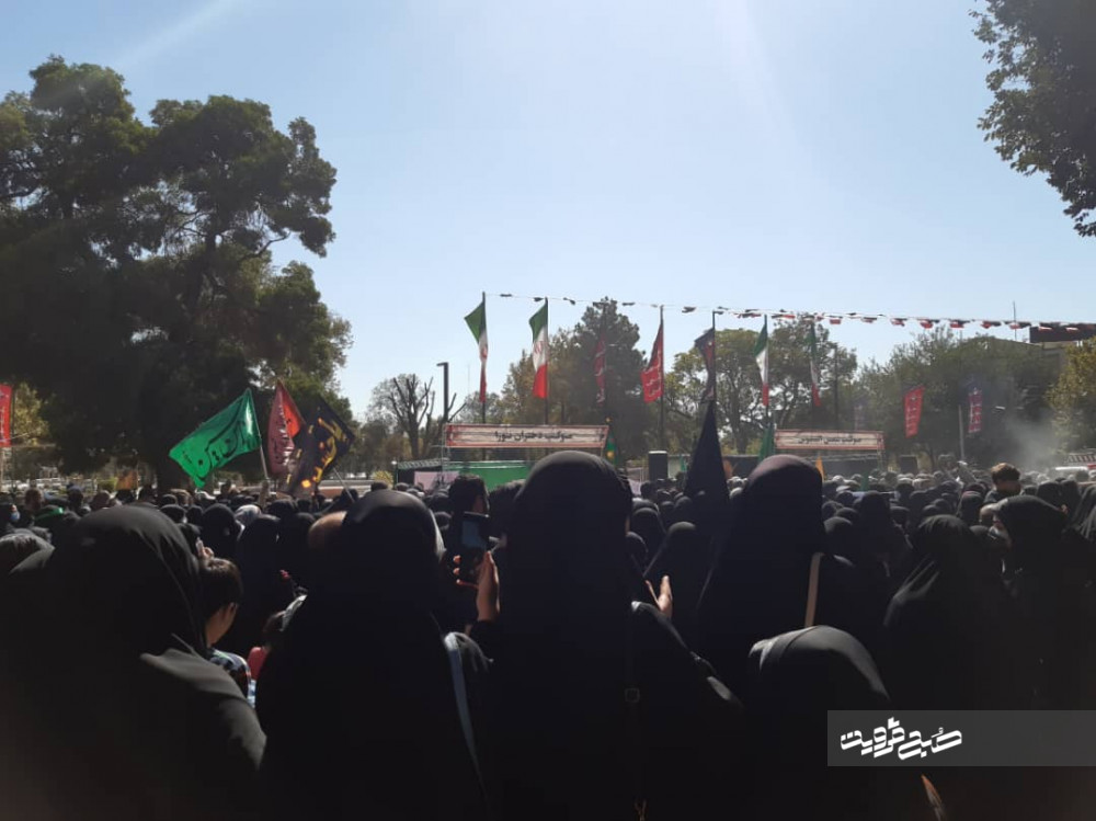 پیاده‌روی جاماندگان اربعین در استان قزوین برگزار شد