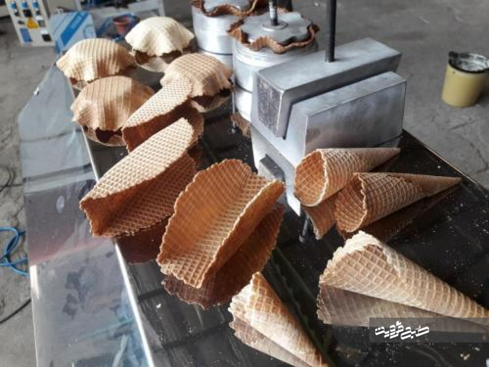 کشف کارگاه تولید نان بستنی‌های آلوده در اقبالیه