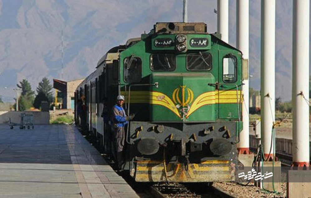 عبور روزانه ۳۰ رام قطار از خطوط ریلی قزوین
